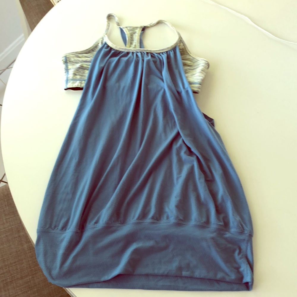 Lululemon Tank Racer Back w Built In Bra Activewea